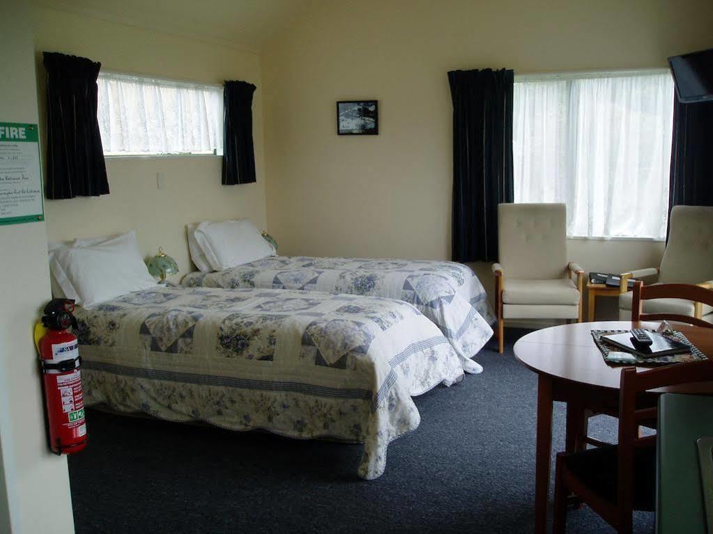 דנידין Portobello Boutique Motel מראה חיצוני תמונה